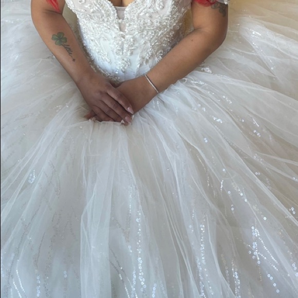 Princess wedding ball gown - Picture 5 of 9